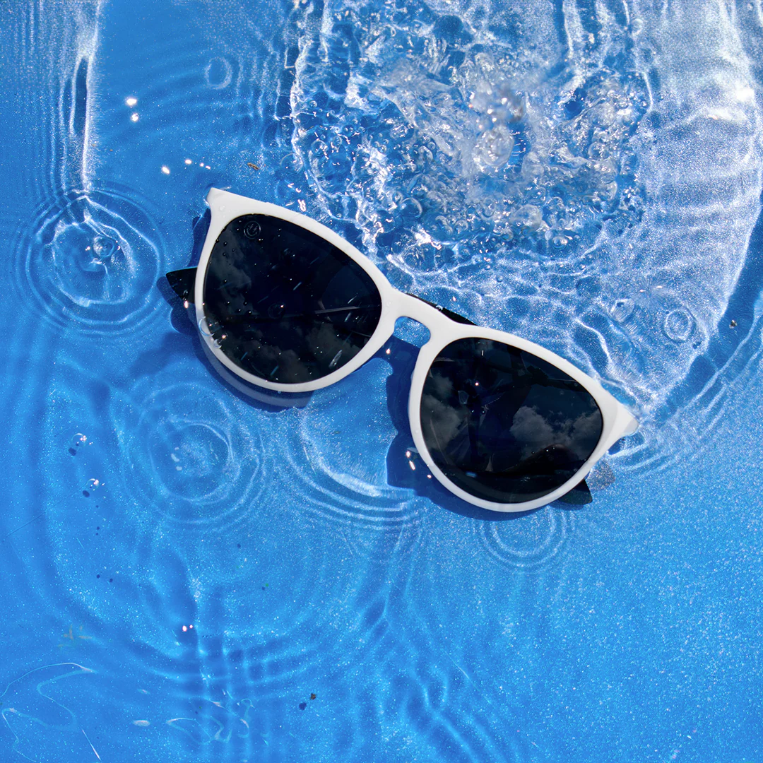 Hurricane - Matte Off White - Jett Lambert -  Jet Black Polarized - Image 4