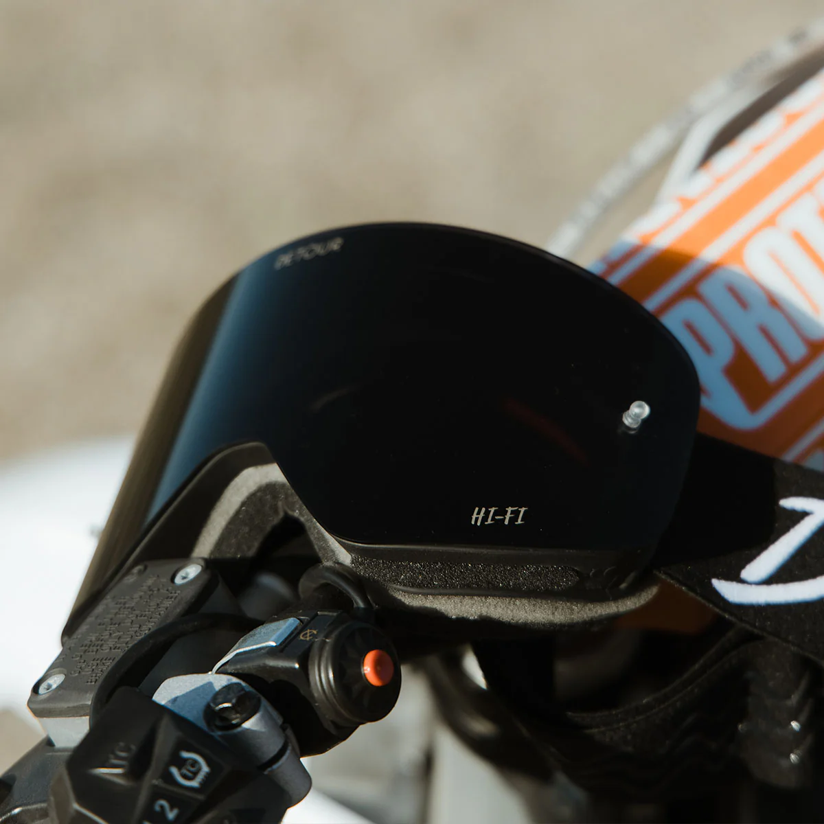 PowPow Moto - Blackout - HI-FI QuickGrip Lens - Image 3